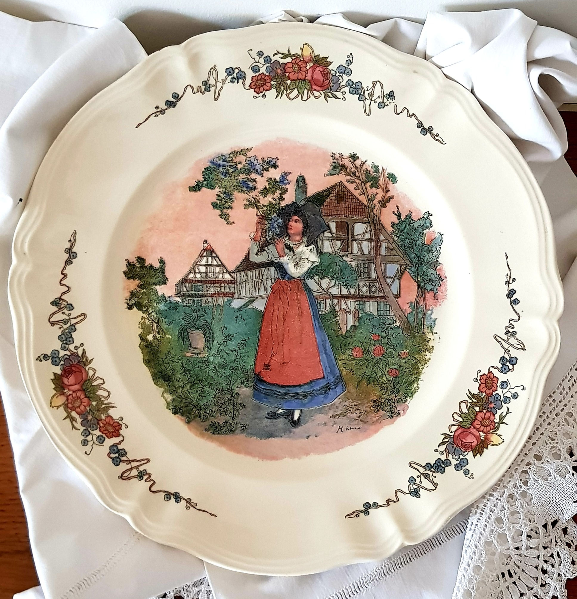 Alsatian serving platter in the orchard OBERNAI