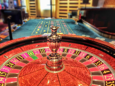 Where Luck Meets Strategy in Online Gaming