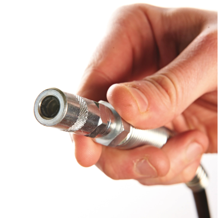 Прев'ю: Шприц для змащування акумуляторний M18 GG-201B MILWAUKEE 4933440490