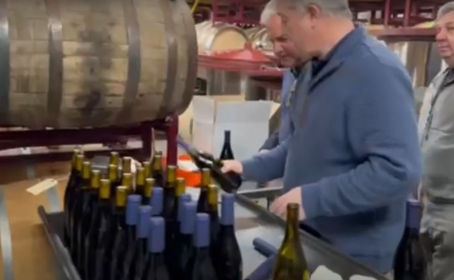 Todd Cirella- Corking and bottling with Todd Cirella