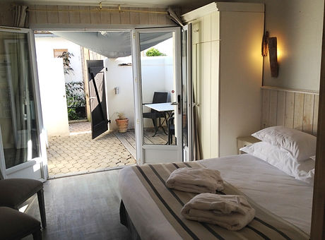 Chambre Elégance ESH Internet.jpg