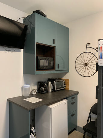Kitchenette Bunkhouse Suite #4