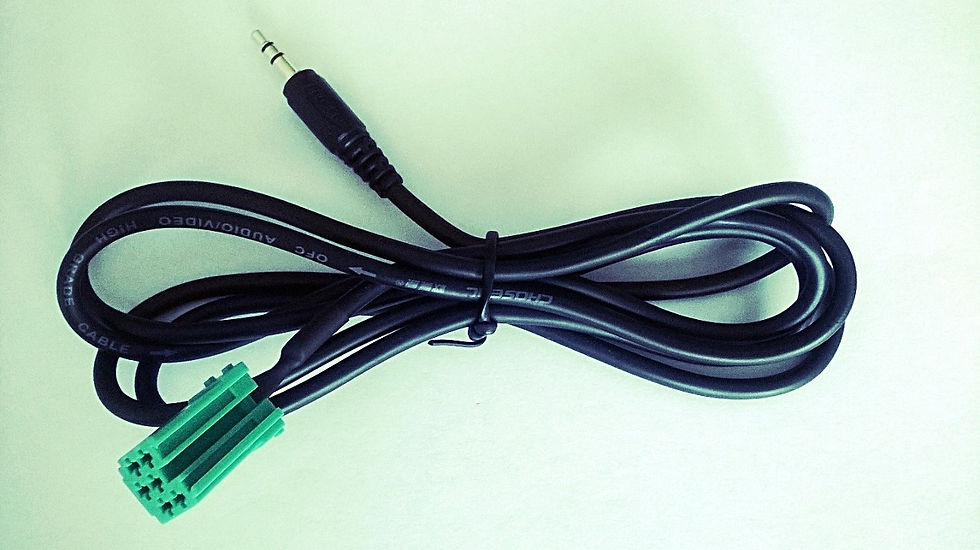 Cable auxiliar aux Renault 6 y 8 pin