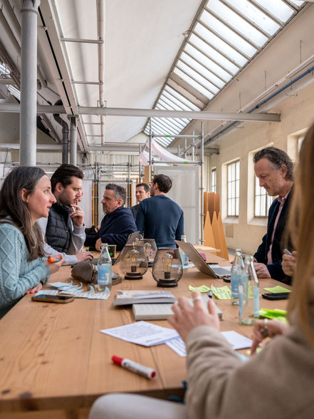 Raum für echten Austausch und neue Perspektiven – im data:room entstehen nachhaltige Lösungen.