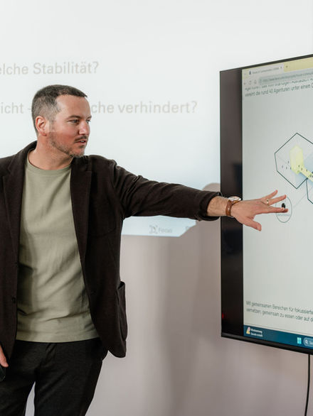 Der data:room bietet individuelle Raumkonzepte für jedes Meetingformat und jede Gruppengröße.
