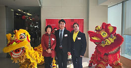 Carey celebra 10 años de su China Desk