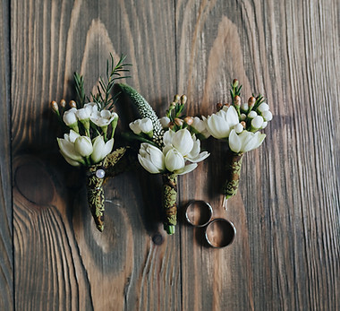 Bridesmaid's Bouquets and Wedding Rings