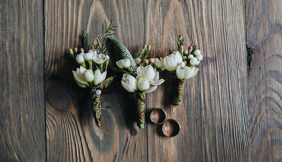 Bridesmaid's Bouquets and Wedding Rings