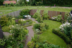 Rijtjeshuis tuin3.jpg