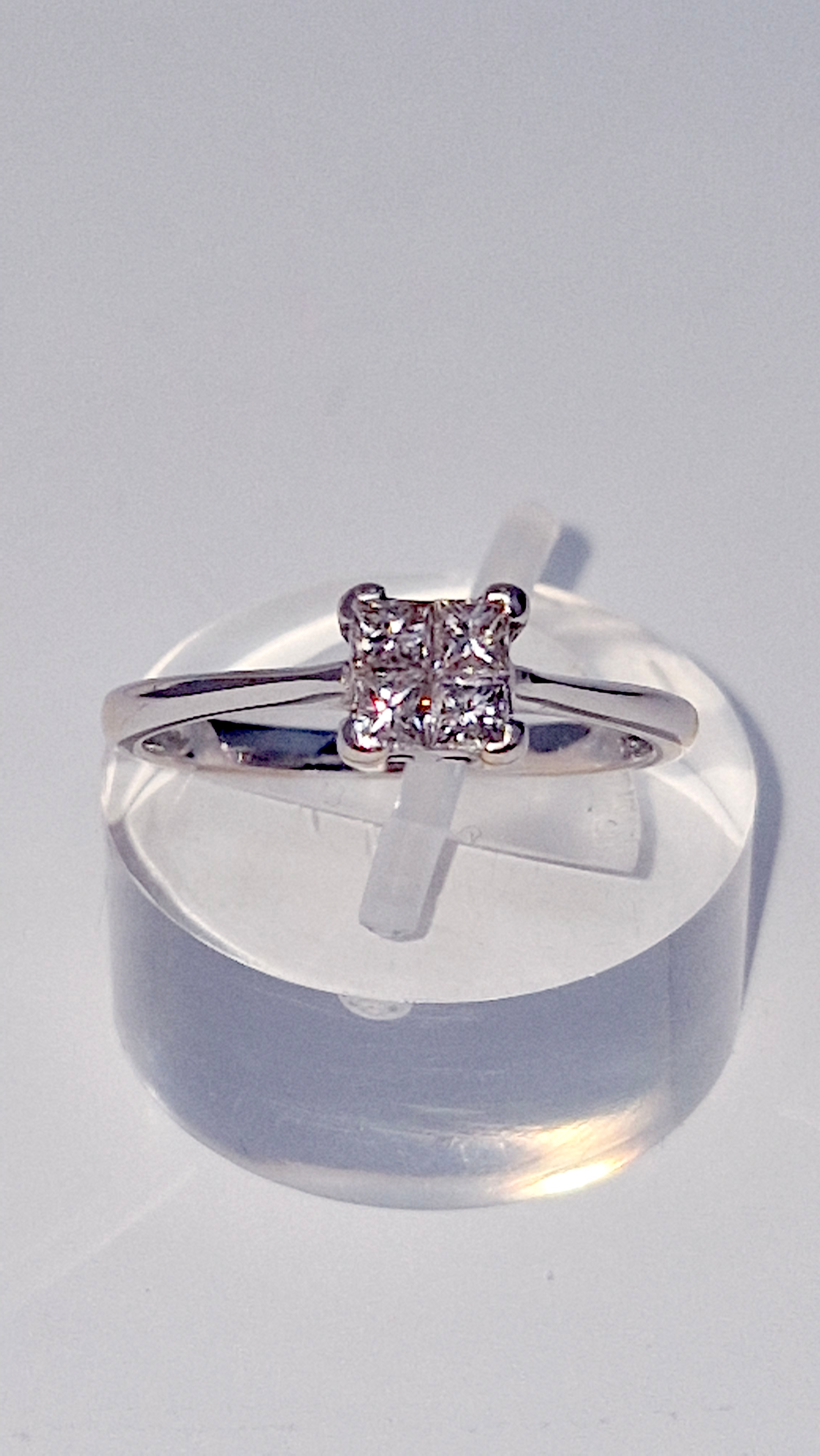 18ct White Gold Princess Cut Diamond 0.50ct approx