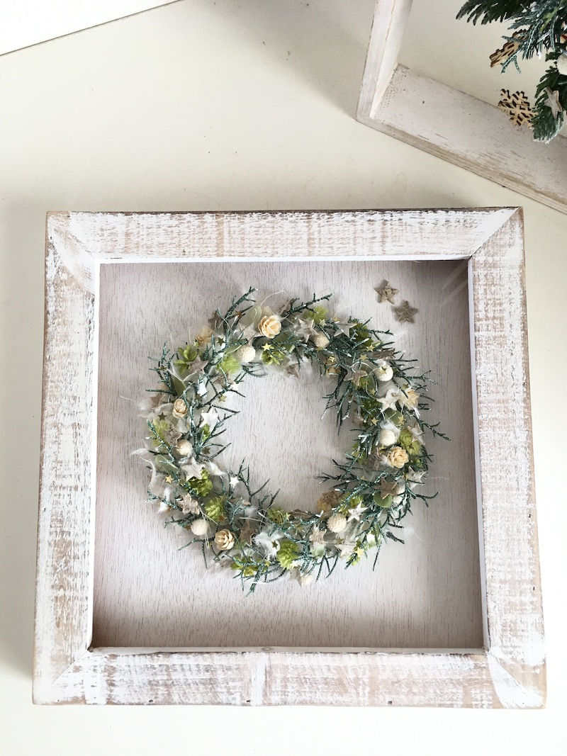 和紙を使ったリースのウォールデコレーション