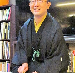 立川キウイ師匠、ブログに書評を掲載!
