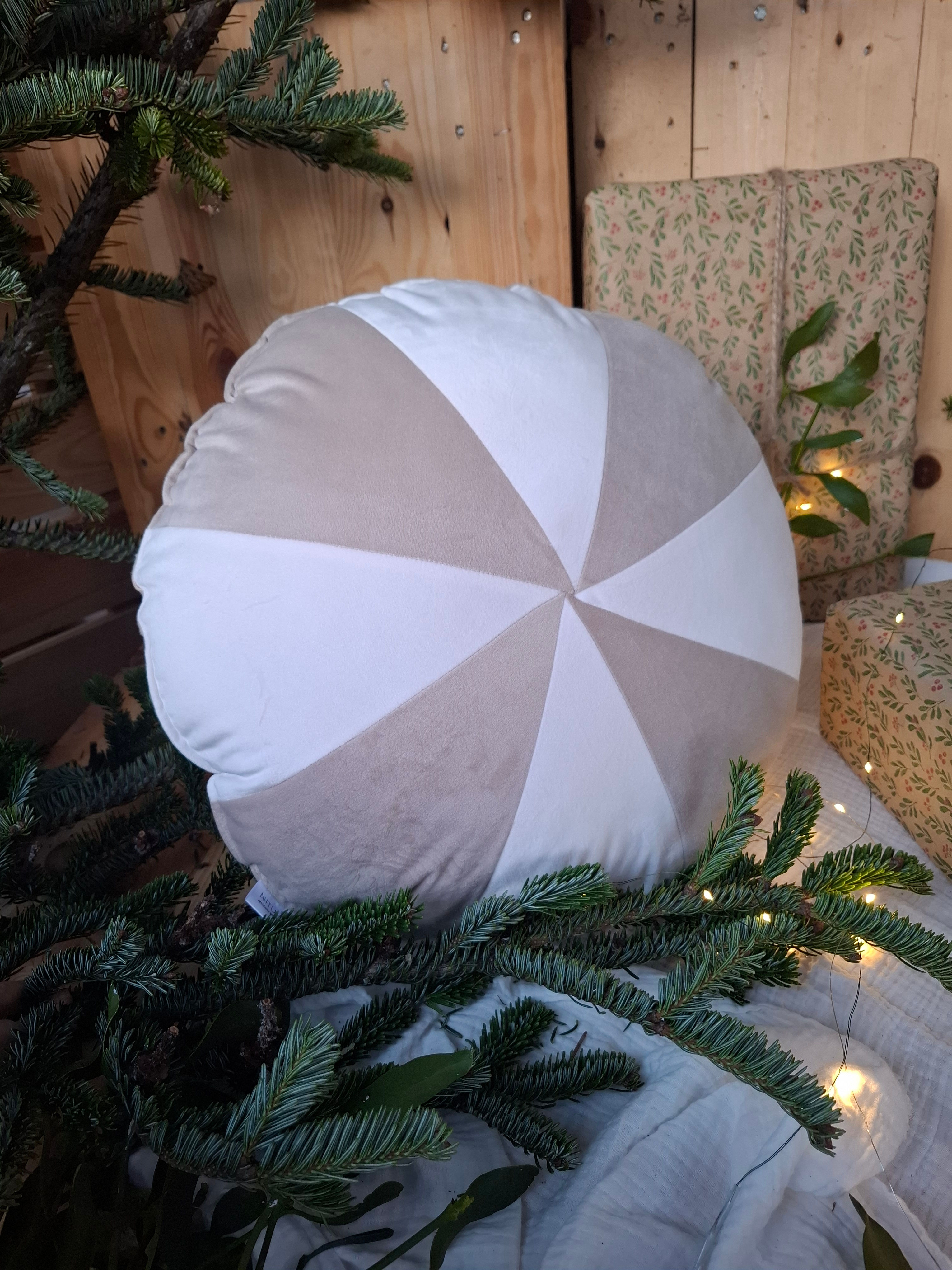 Poduszka Dekoracyjna Święta 'Cukierek ' - VELVET - Jasny Beż 40cm
