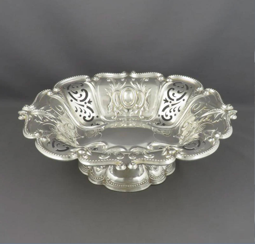 Thumbnail: A late Victorian silver comport, Harrison Brothers & Howson, Sheffield 1898