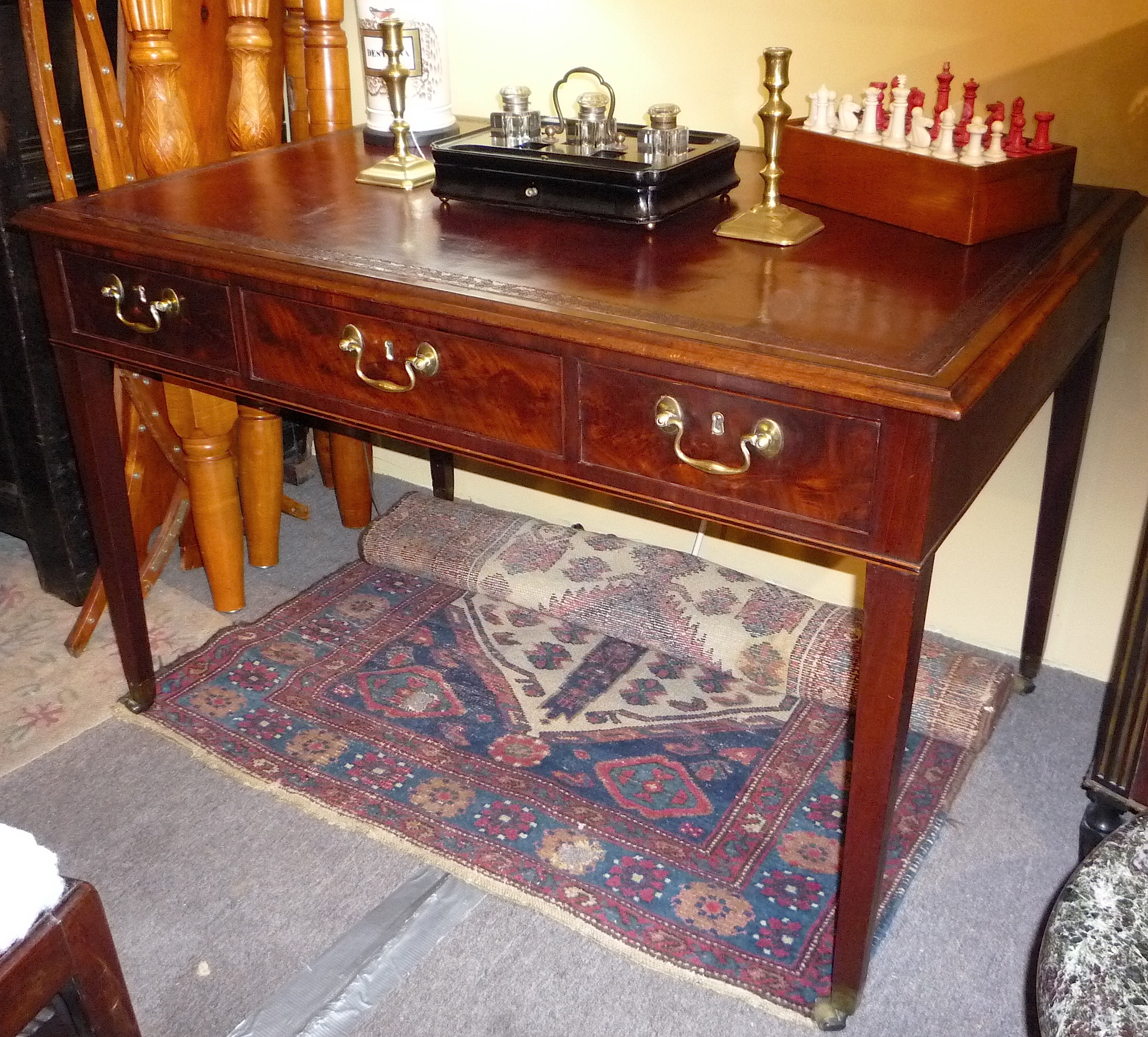 LIBRARY WRITING TABLE