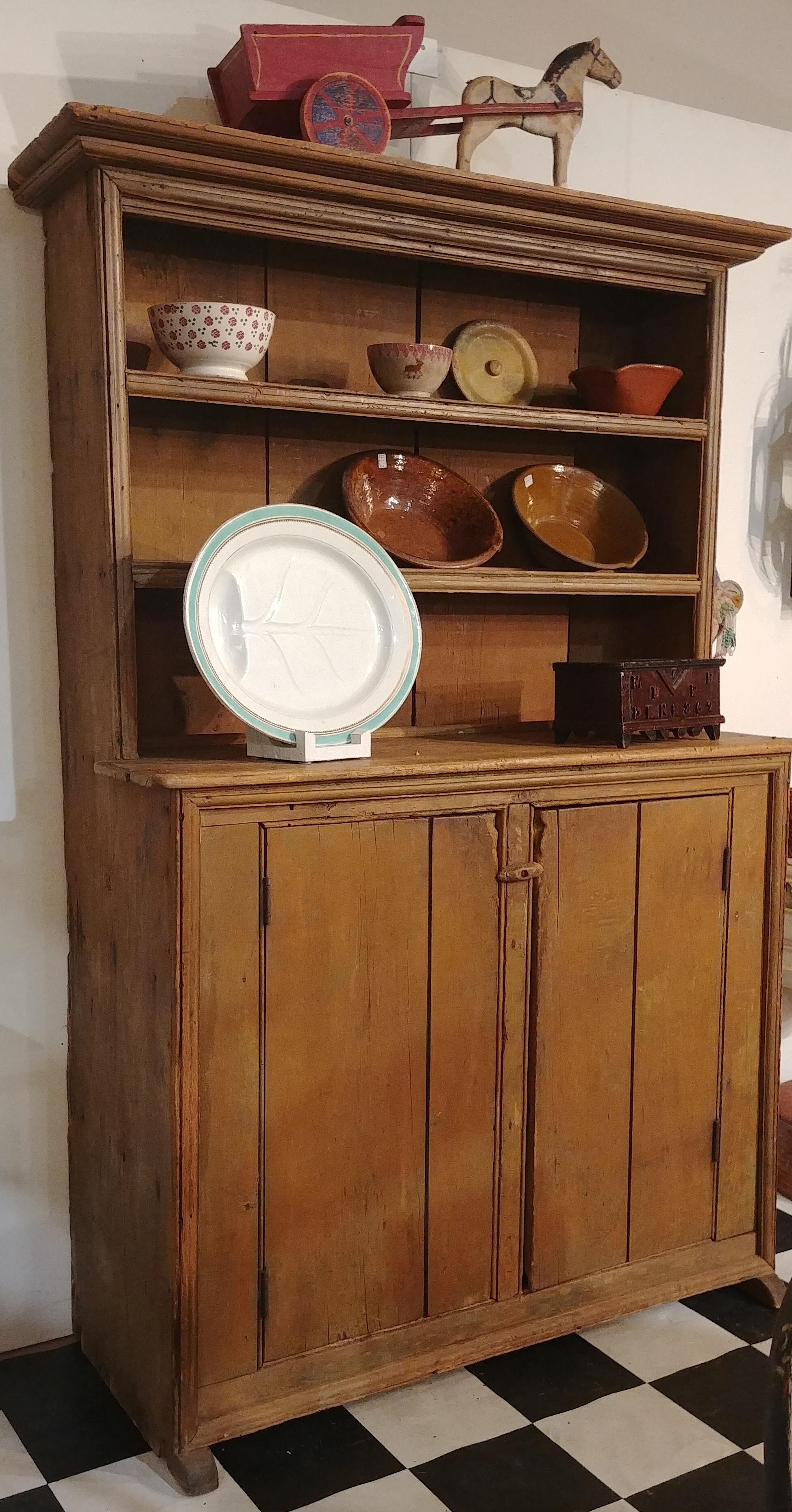 OPEN CUPBOARD & POTTERY