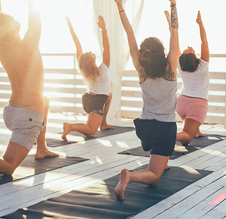 Yoga auf Deck