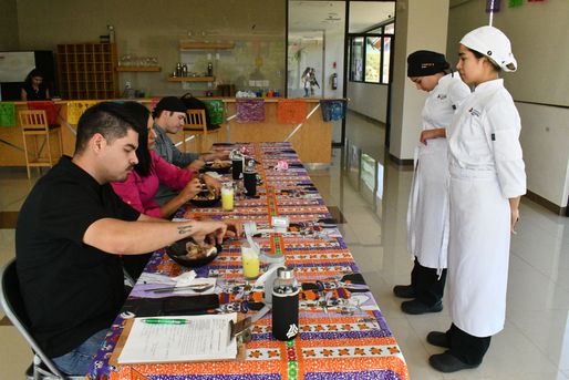 Concurso de Pan de Muerto en la Universidad La Salle Chihuahua: Celebrando Tradición y Creatividad