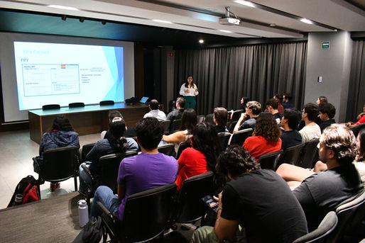 PLÁTICA “VIDA LABORAL” CON VALERIA ITZEL GALINDO MONTES