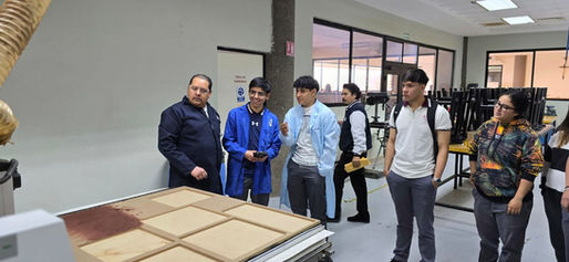 El FabLab de la ULSA Acerca la Tecnología a los Estudiantes del CETIS 86