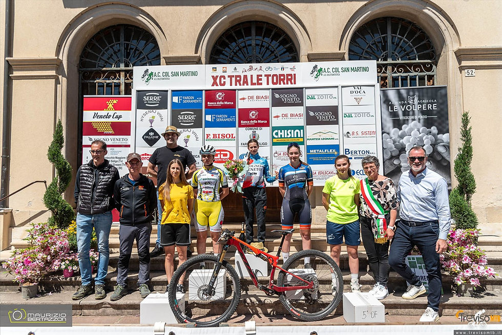 Il podio delle Donne Open a Farra di Soligo (© Maurizio Bertazzon) 