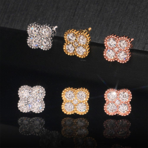 ZE0521 クラスタースタッドピアス | Moissanite × S925 | ブリックス