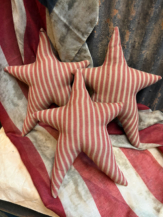 #CB27  Red Stripe Star Bowl Fillers