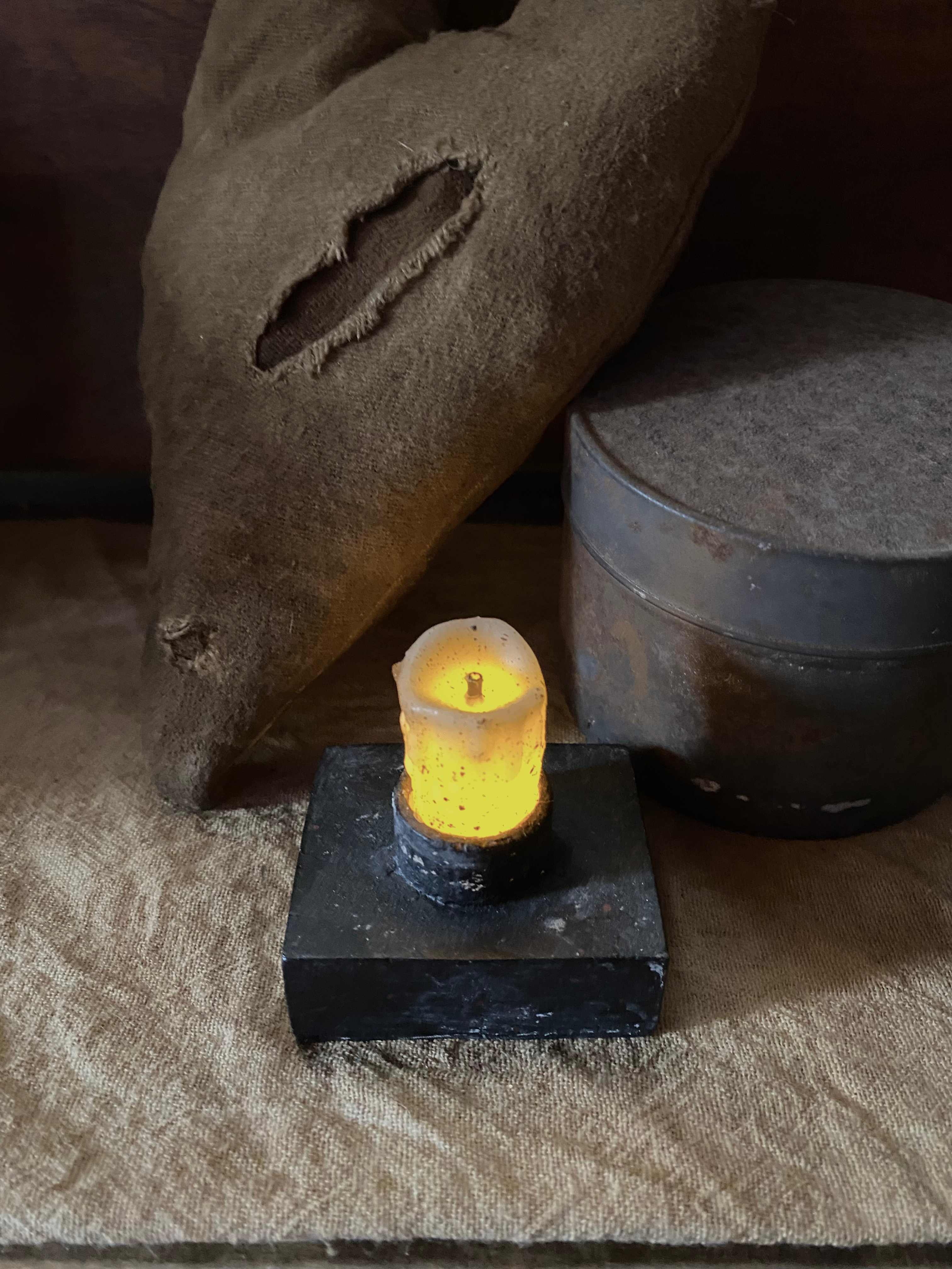 #1088 Primitive Nook Candle