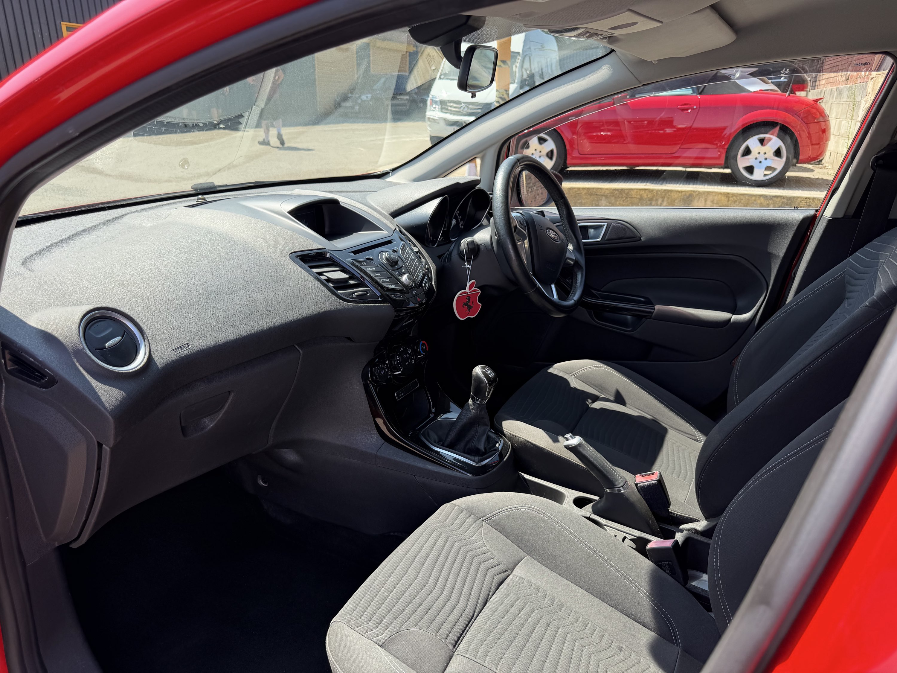 2009 Ford Fiesta thumbnail 10