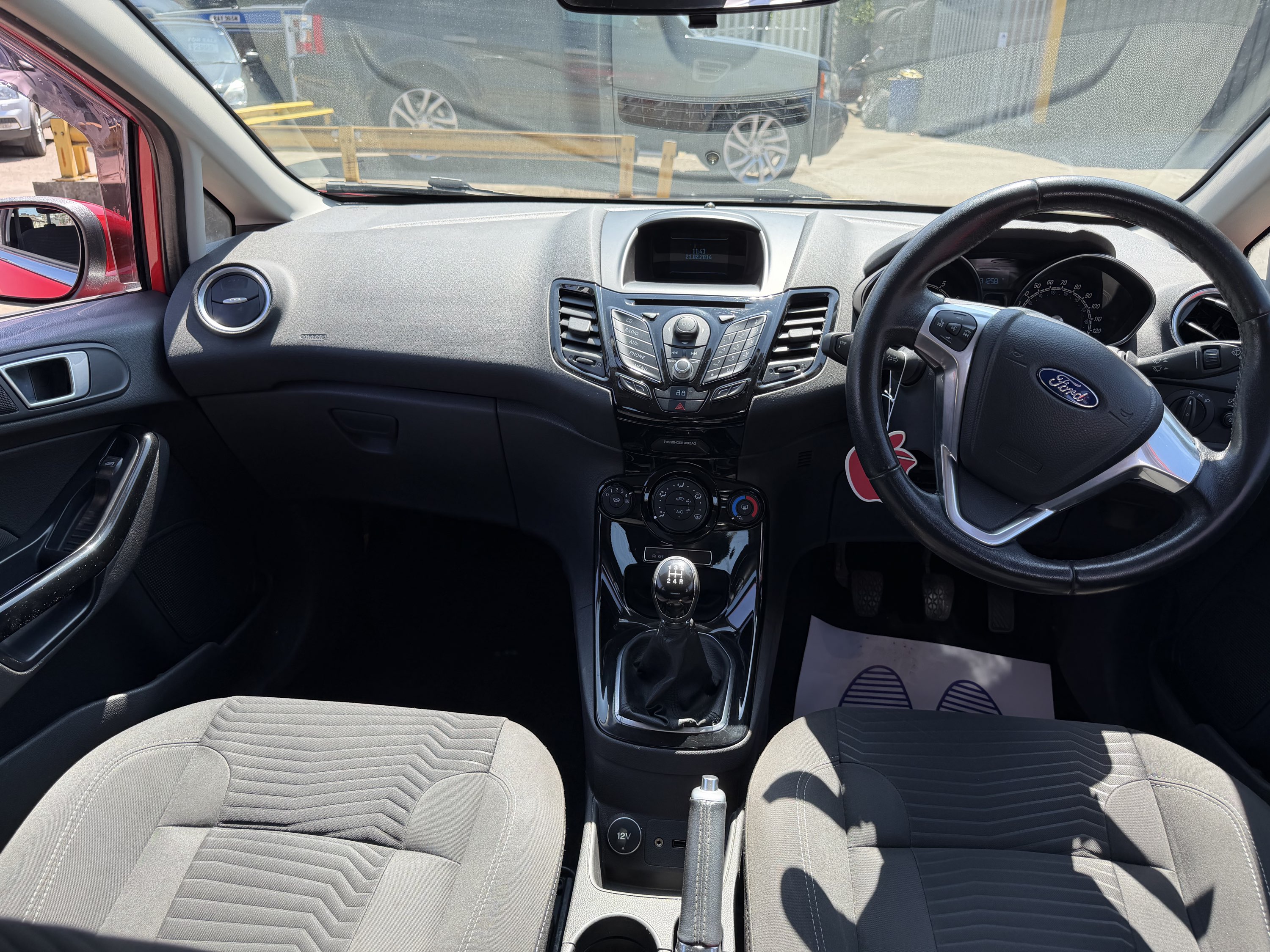 2009 Ford Fiesta thumbnail 11