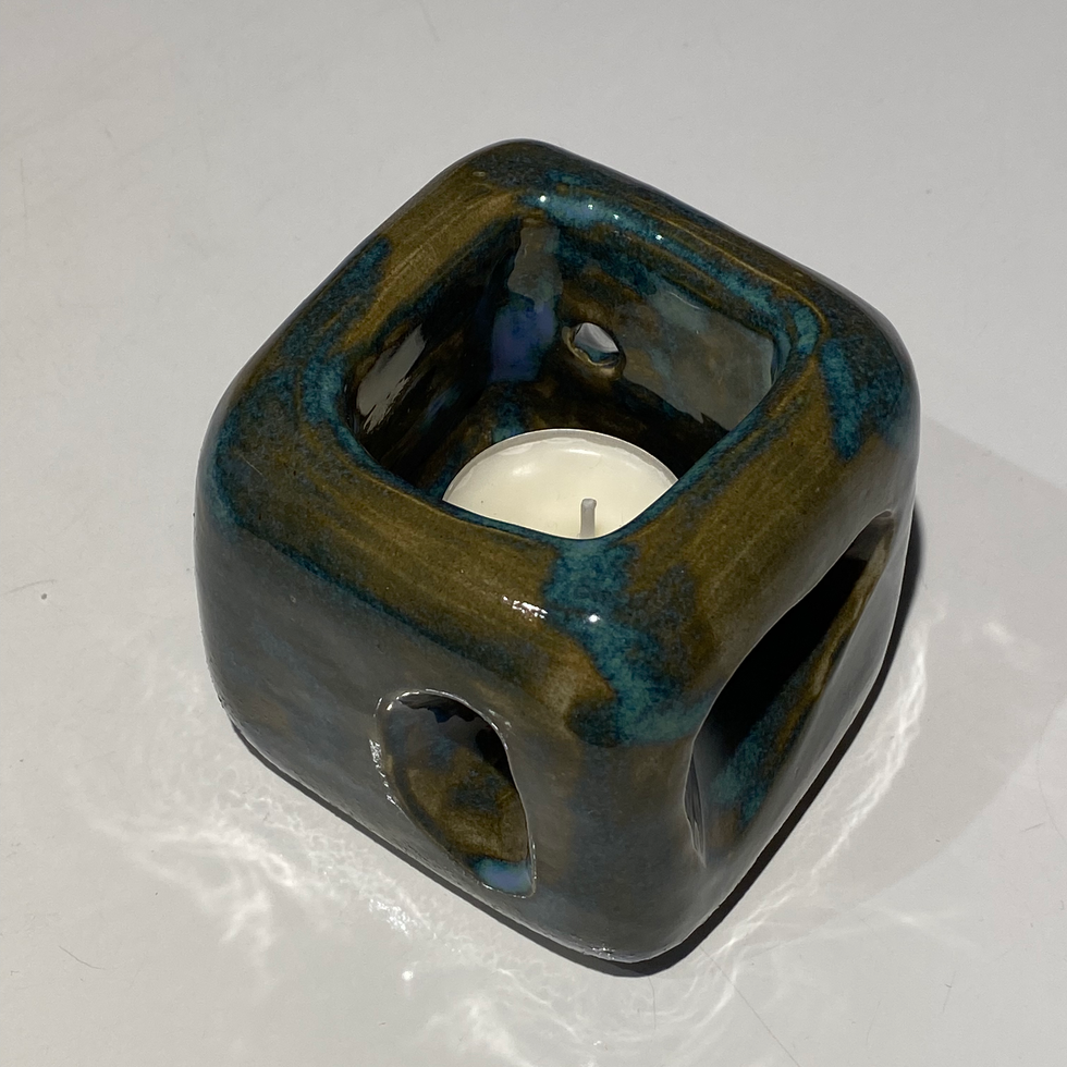 Tuhti kynttilälyhty