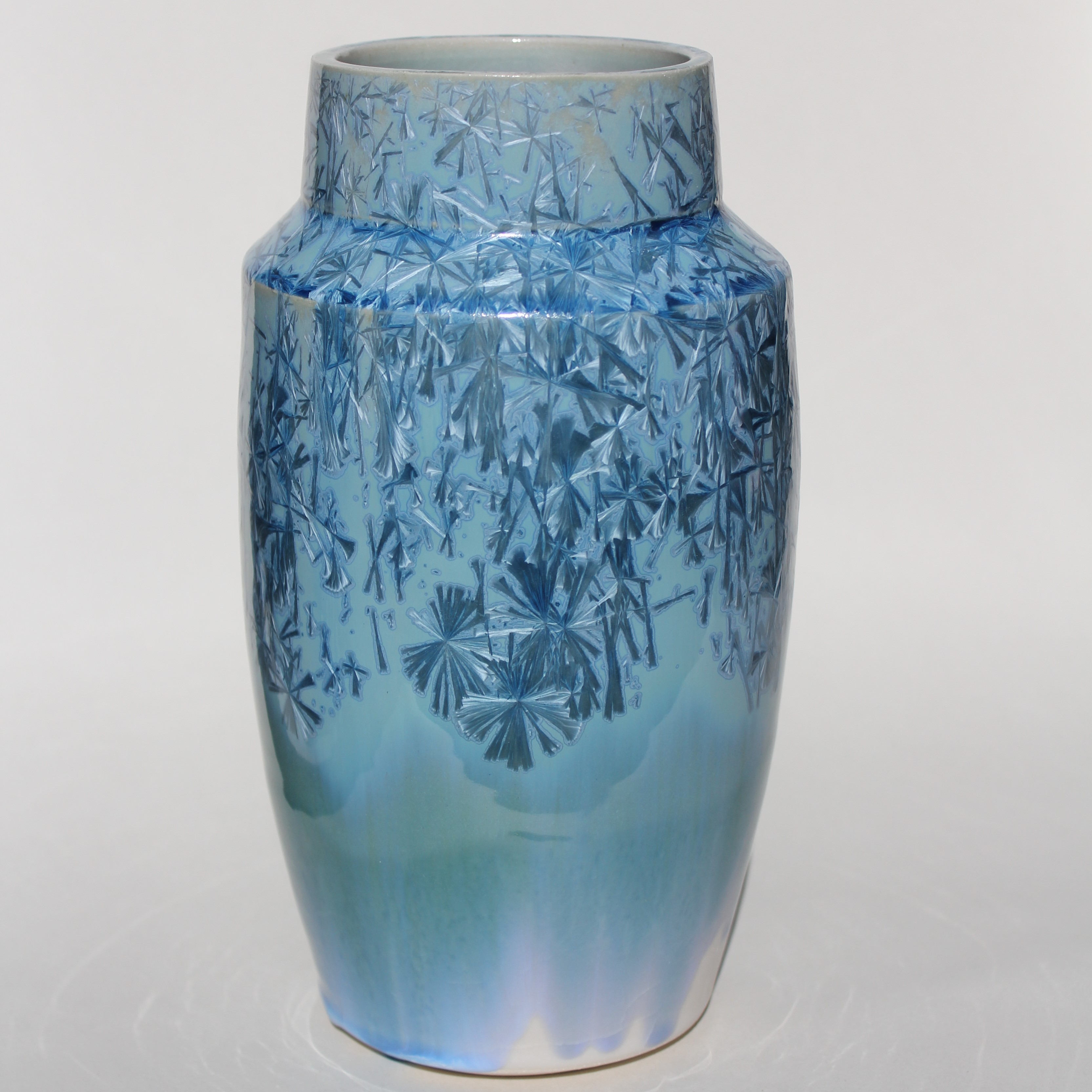 Shouldered vase