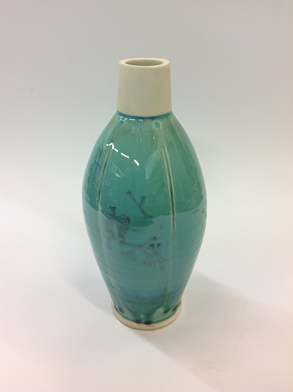 green/blue crystalline form