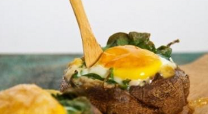 Portobello Spinach and Egg Sandwich