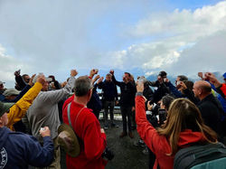 discover-eagles-nest-tours-group-22
