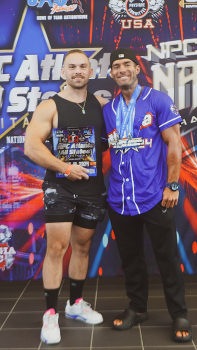 body building competition group photo