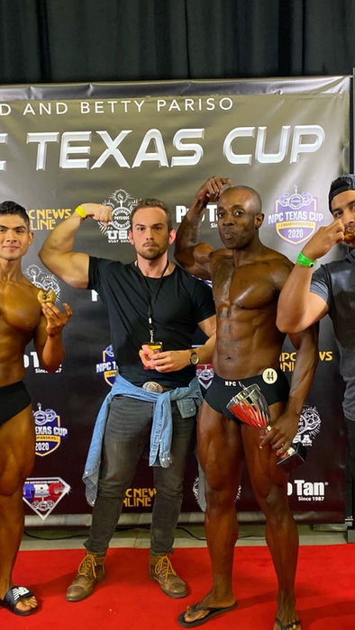 body building competition group photo