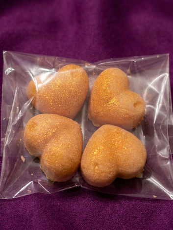 Love Heart Tablet Favours with edible gold glitter