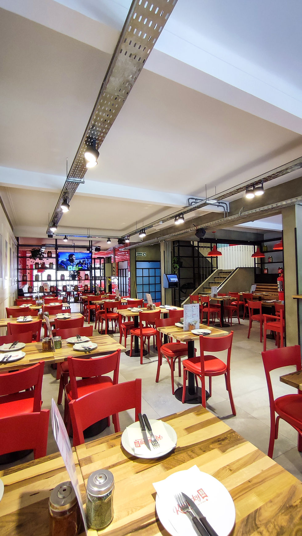 KENTUCKY-PIZZERIA-INTERIOR-4