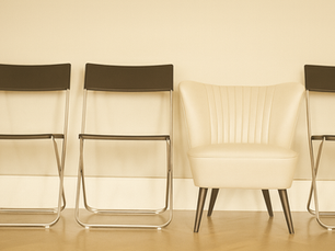 How to Benchmark Your AI Confidence: Bridging the Gap Between Knowing and Using