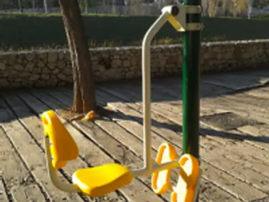 outdoor-gym-equip-2.webp