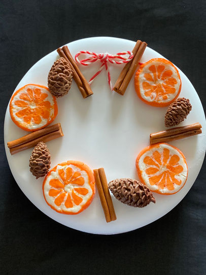 Holiday Pot Pourri Garland Christmas Holiday Cake by Cakes By Rebecca 