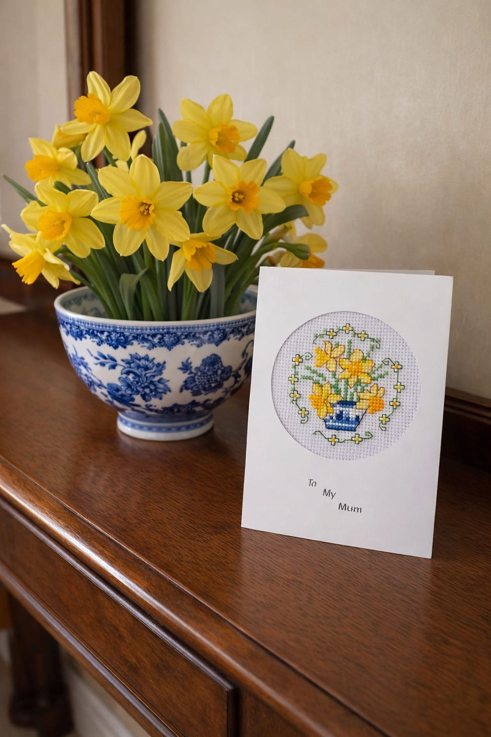 handcrafted Mothers Day card of daffodils