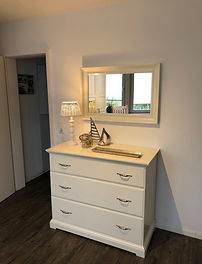 Schlafzimmer EG.jpg