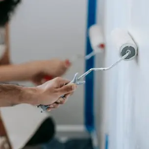 ¿Cómo se determina el precio por m² de los servicios de pintura y por qué elegir a un profesional?