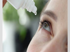 Administration of medication by ophthalmic route