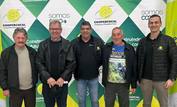 Presidente Belha e seu vice Toninho Costa participando das reuniões com as comunidades