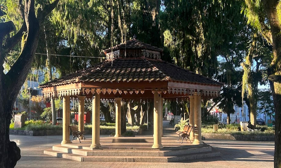 Ex-prefeito relembra revitalização histórica da Praça Anita Garibaldi