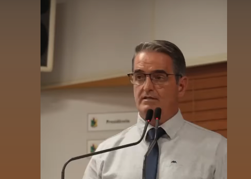 Vereador critica ausência do município em esporte e elogia escola Barão