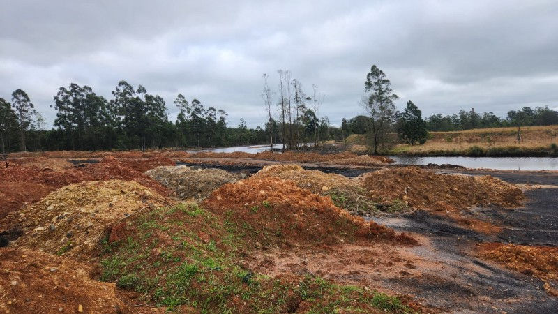 Ministro visita Amrec na década de 1990